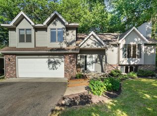 517 Tyler Ct, Edina, MN 55343