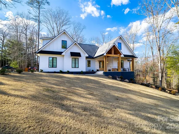 41 Mountain Shadows Dr, Leicester, NC 28748