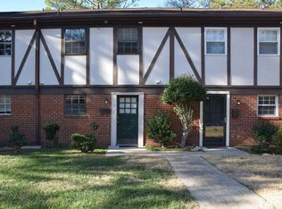 5809 Nottoway Ct APT D, Raleigh, NC 27609