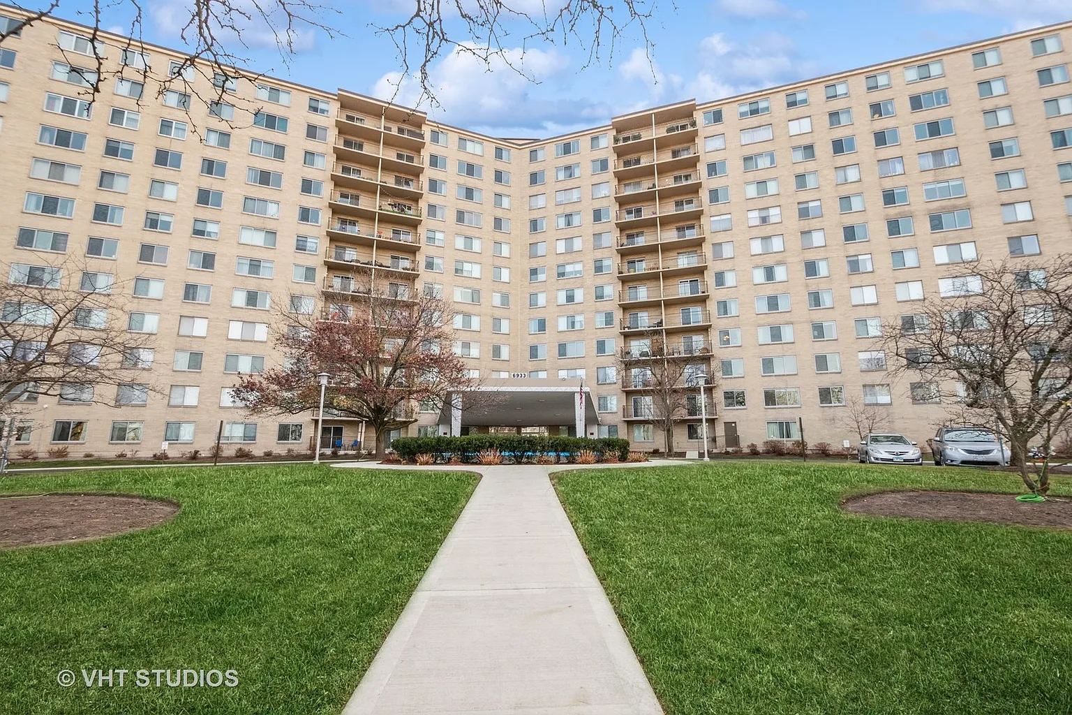 6933 N Kedzie Ave APT 116 photo 1