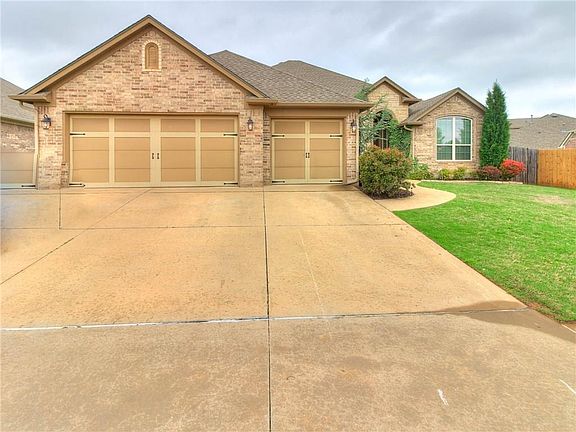 2nd image of 2305 NW 180th St