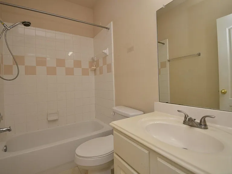 4510 Regal Dr — Photo 22