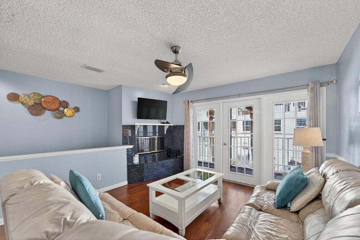 next background image