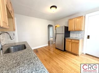 125 Walnut St #1, Somerville, MA 02145