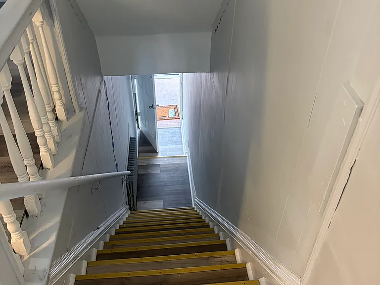 387 Main St #2 — Photo 8