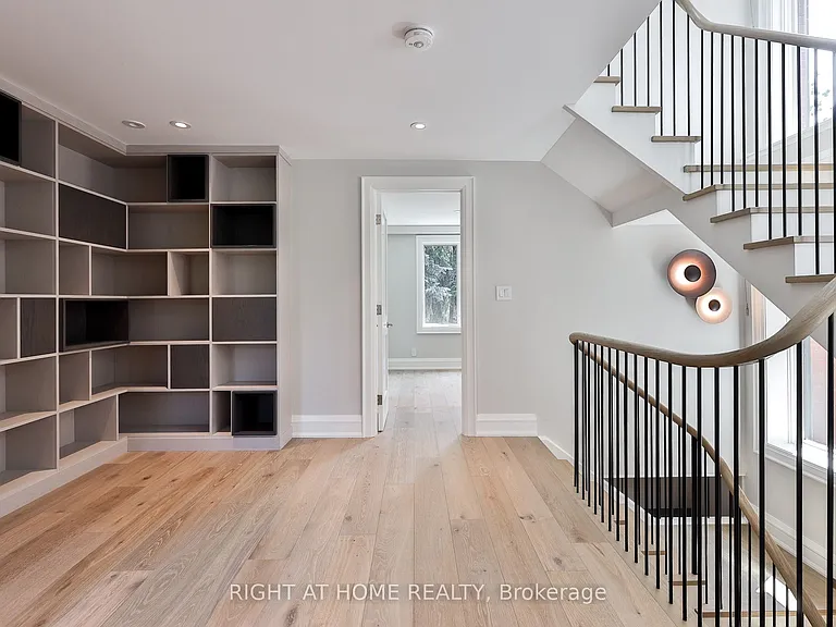 232 Willard Ave — Photo 18