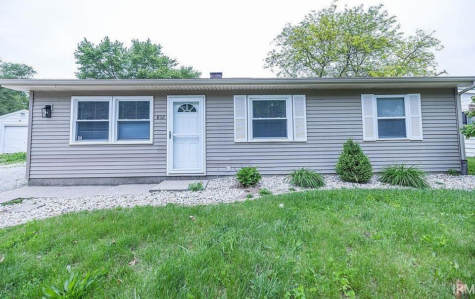 1st image of 812 Maumee Dr