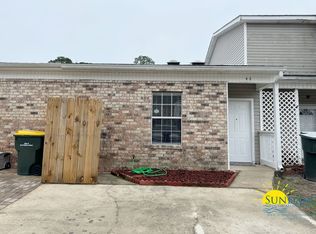 40 Chatelaine Cir, Fort Walton Beach, FL 32548