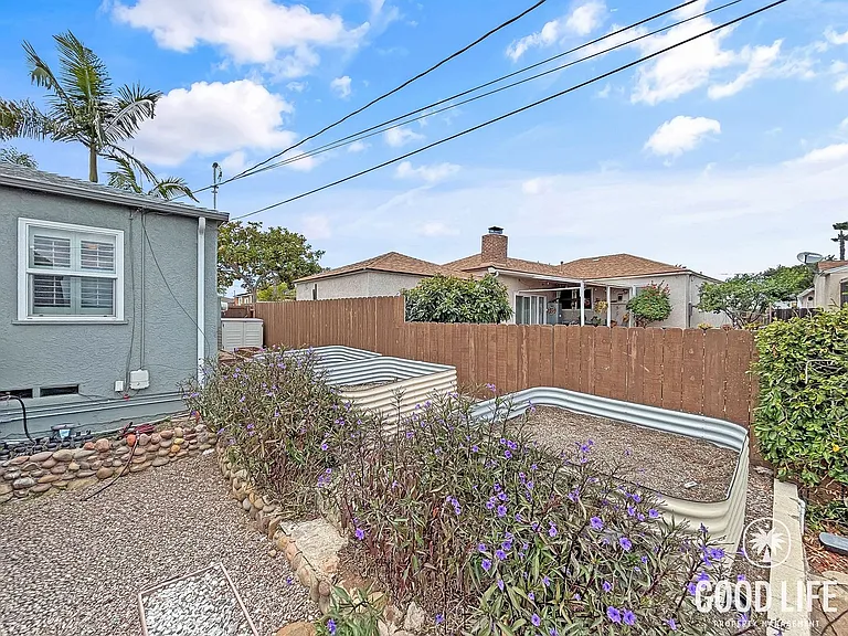 4241 E Overlook Dr — Photo 29