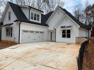 663 Blandenburg Rd, Carrollton, GA 30116