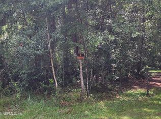 101 Beach Dr, Florahome, FL 32140