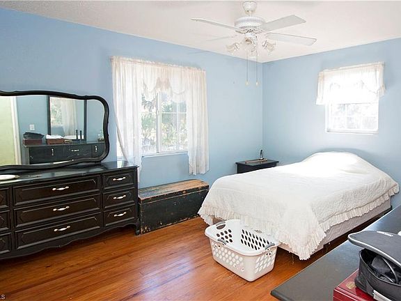2nd image of 2045 Desoto Blvd S