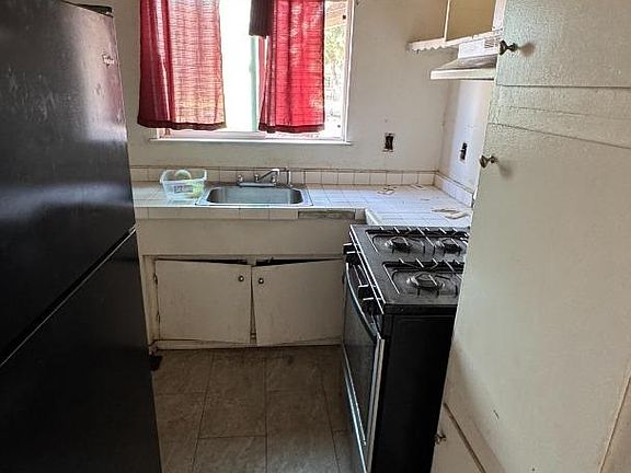 4th image of 3989 Ezie St