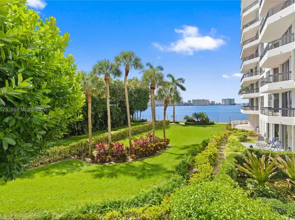 3600 Mystic Pointe Dr APT 215, Aventura, FL 33180