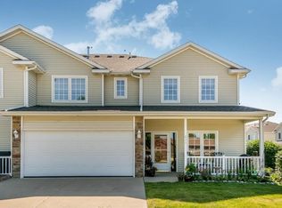 820 Red Hawk Way SE, Altoona, IA 50009