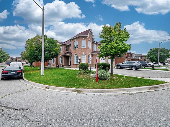 3rd image of 55 Secord Cres