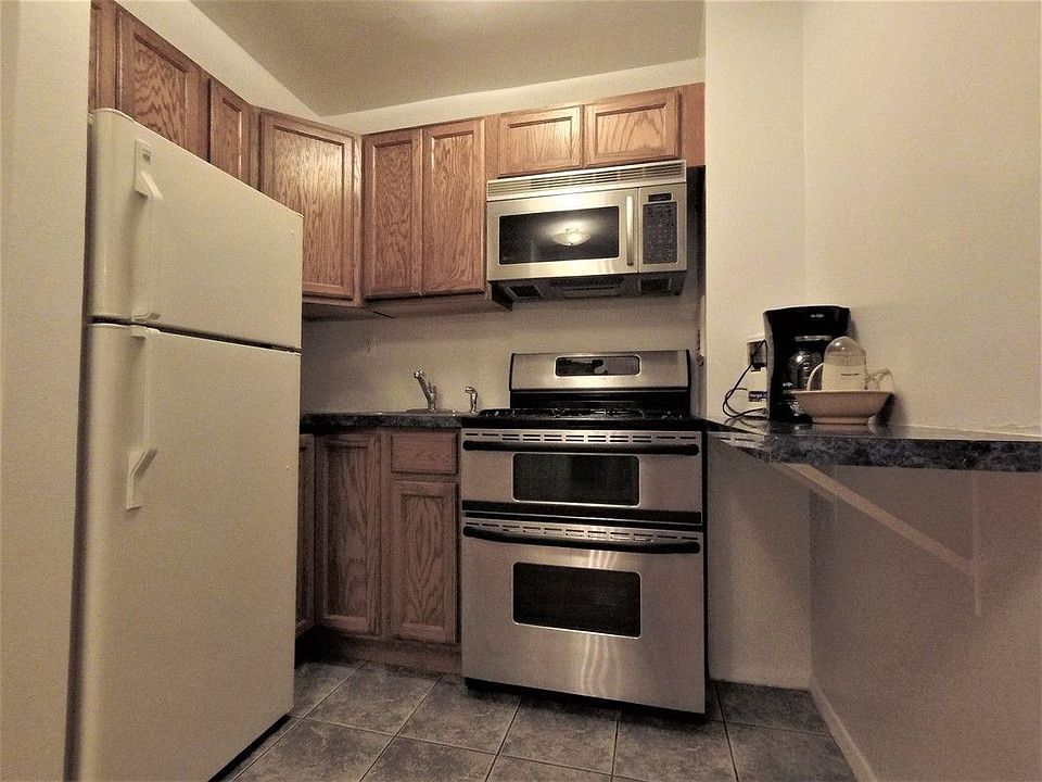 2nd image of 165 Christopher St APT 2T