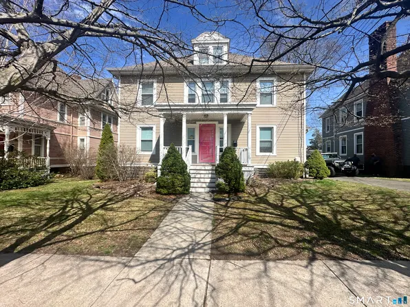 394 High St, Middletown, CT 06459