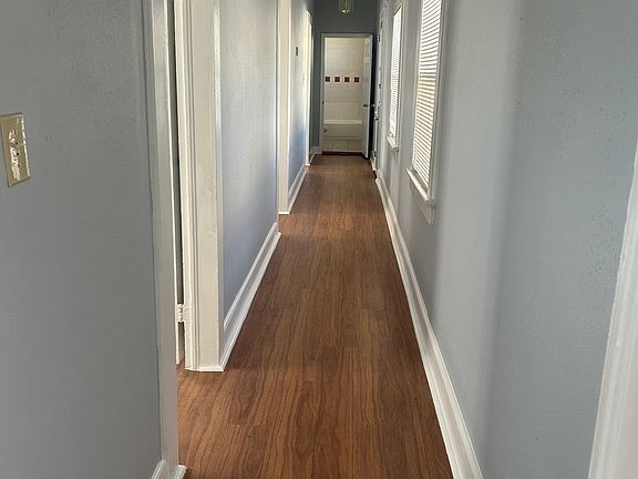 3rd image of 2417 Verbena St