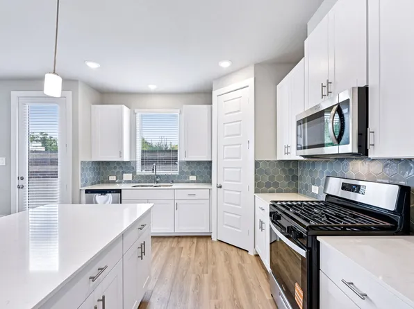 3213 Quiet Sunset Dr, Houston, TX 77080