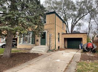 656 Rose Ave, Des Plaines, IL 60016