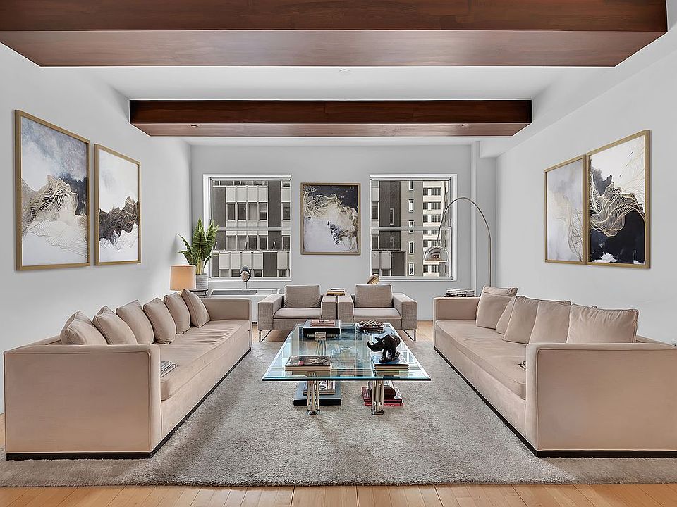 1st image of 15 Broad St APT 1914