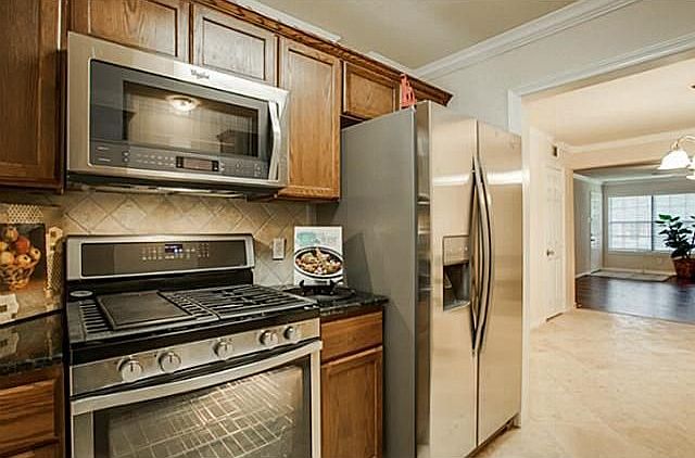 1st image of 4211 Newton Ave APT 114