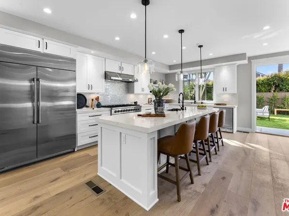 7501 Agnew Ave, Los Angeles, CA 90045