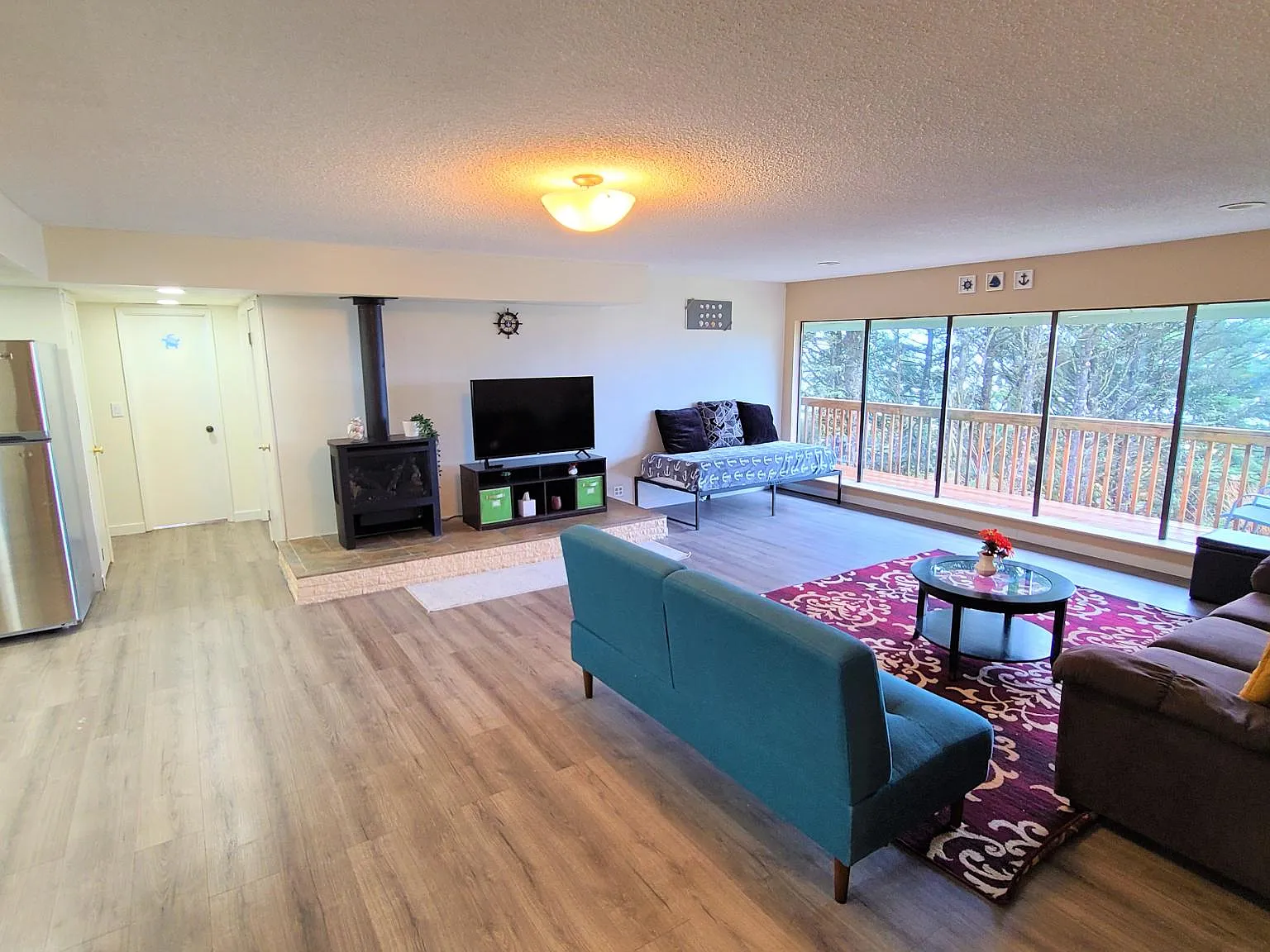 3 bed, 1400 sqft, $1,800 — Photo 3