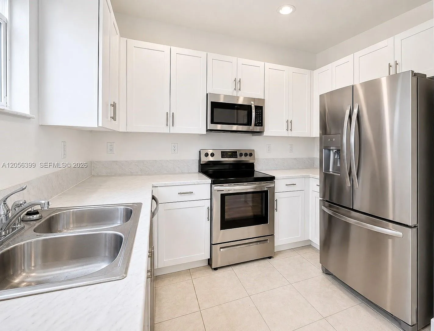 Keys Gate Residential — Photo 1