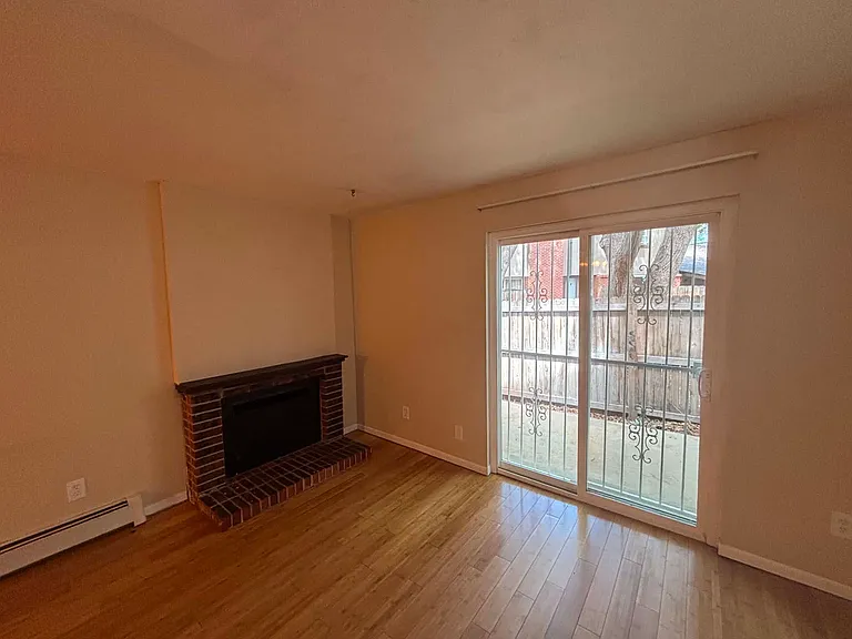 54 Nome Way #B — Photo 10