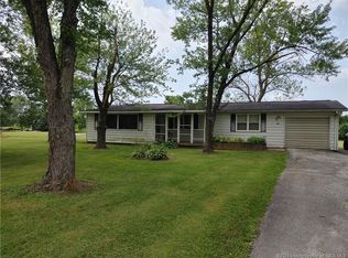 2513 Coopers Ln, Sellersburg, IN 47172