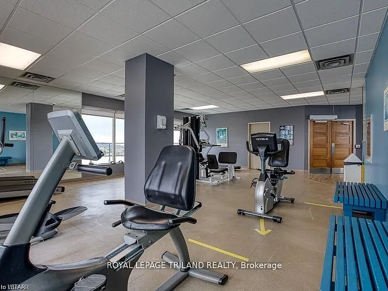 744 Wonderland Rd S #1208 — Photo 17