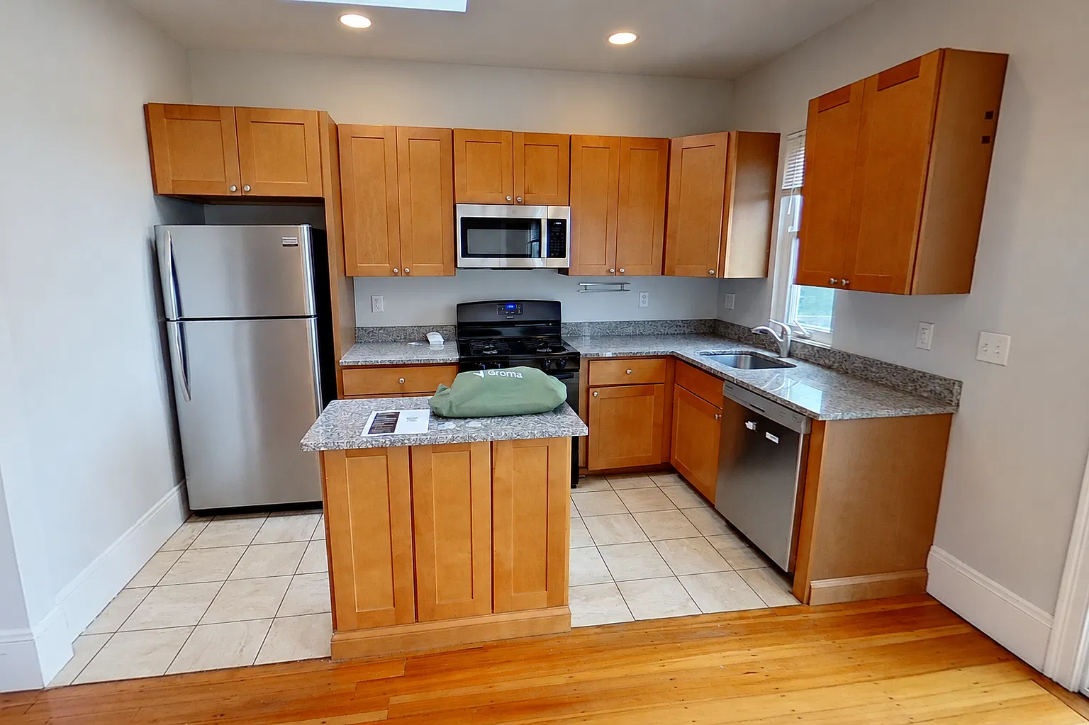 28 Fisher Avenue — Photo 3