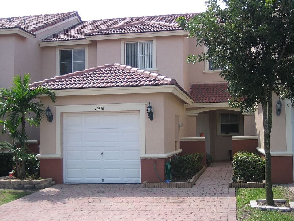 1st image of 11438 NW 48th Ter