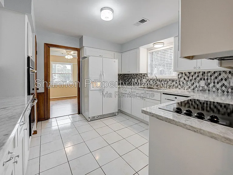 5403 Clift Haven Dr — Photo 7