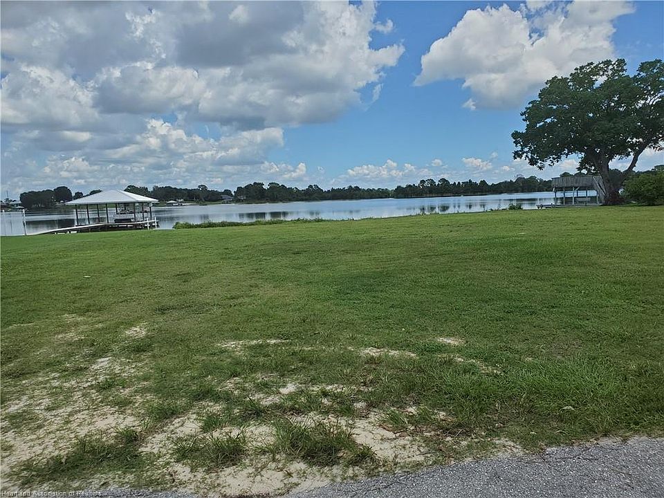 2nd image of 49 Twin Lakes Rd