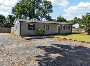 4306 Plainfield Rd, Sophia, NC 27350