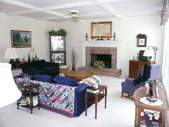 5th image of 850 Hardage Farm Dr