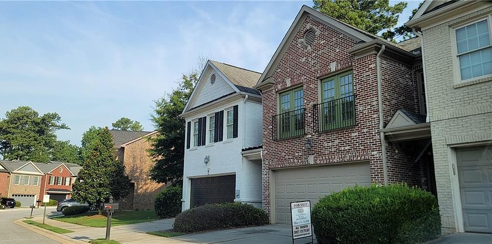 1st image of 1653 Oakbrook Lake Dr