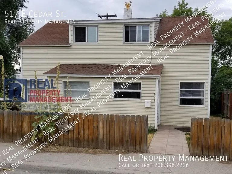 517 E Cedar St — Photo 1