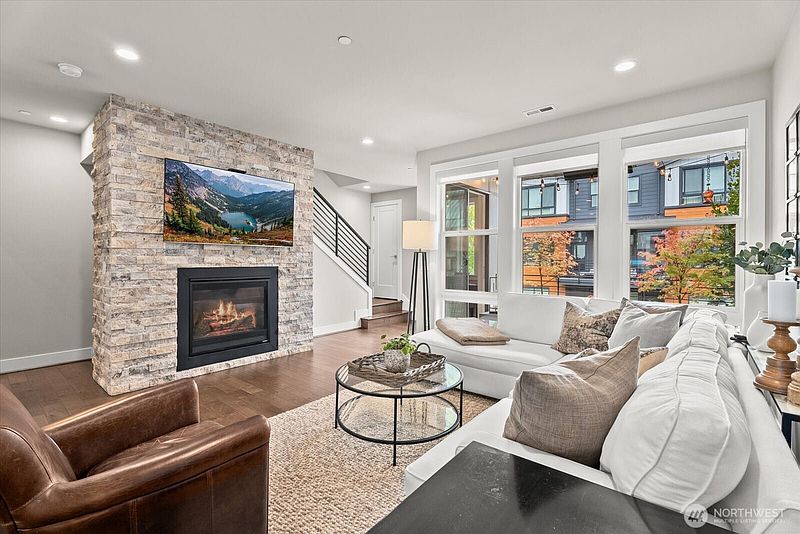3rd image of 9631 NE 183rd Street #C