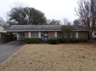 509 Cherokee Rd, Greenwood, MS 38930