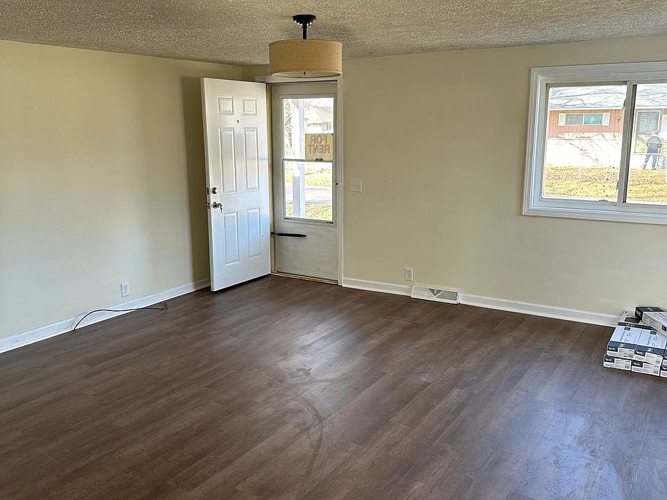 1st image of 709 W Berkley Ave