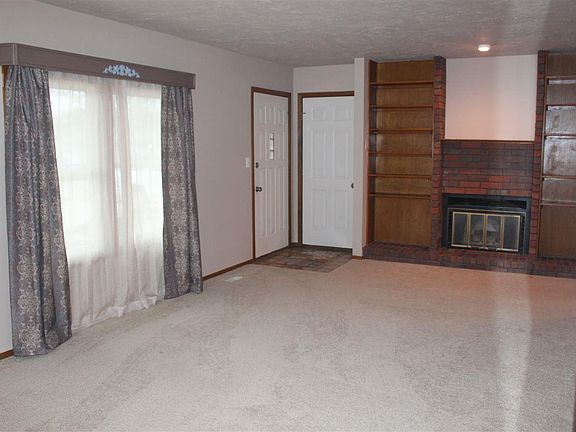 5th image of 3207 B N Severance St