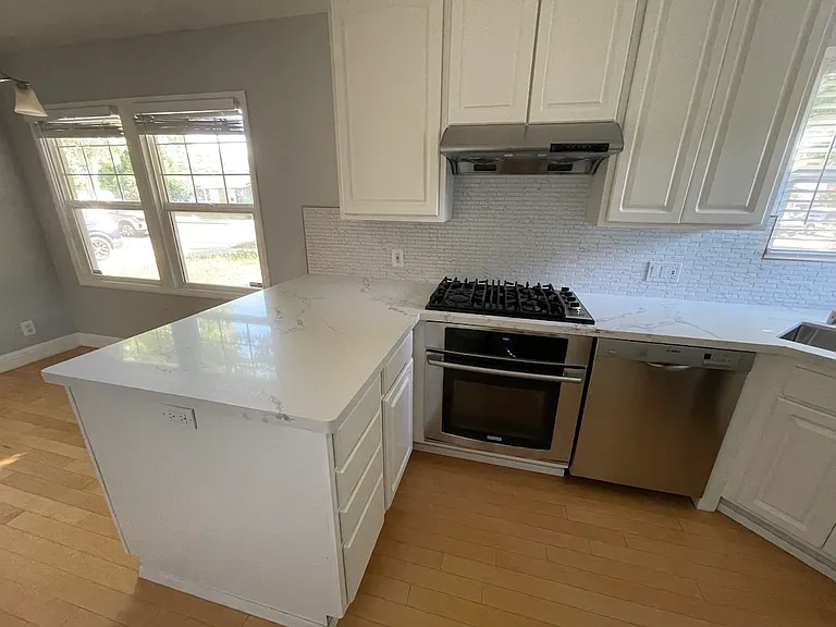 2067 Jonathan Ave — Photo 9
