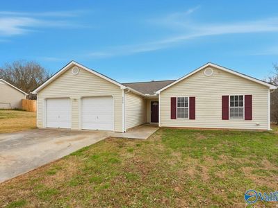 566 Henry Taylor Rd, New Market, AL, 35761