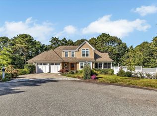 15 Fairway Knob, Mashpee, MA 02649