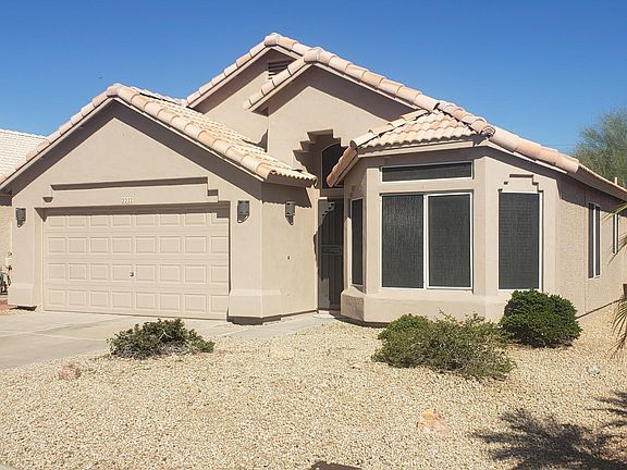 2nd image of 2222 E Menadota Dr