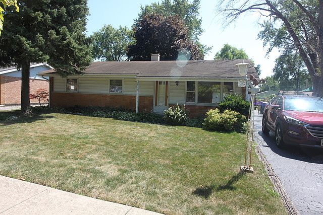 1st image of 5023 W 81st St